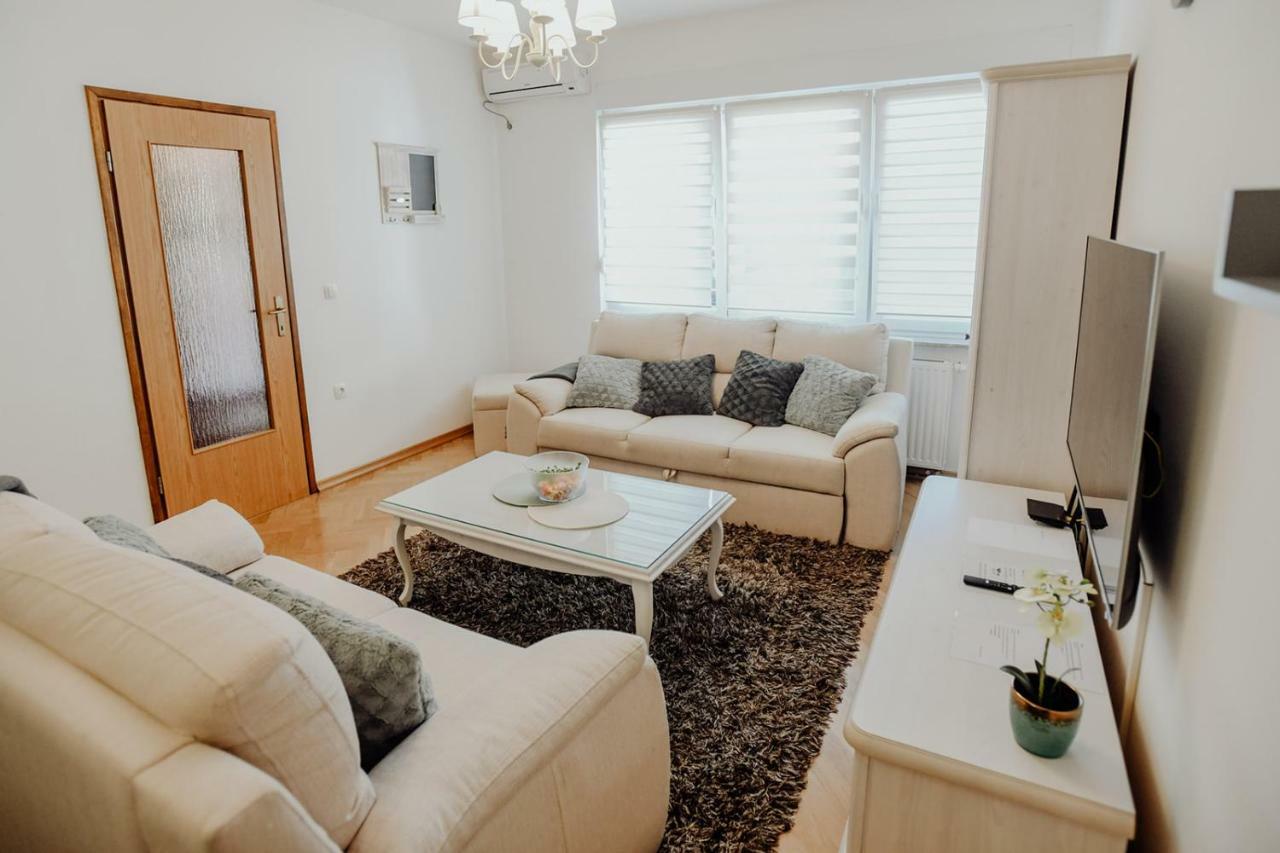 Apartman M5 Dakovo Ngoại thất bức ảnh