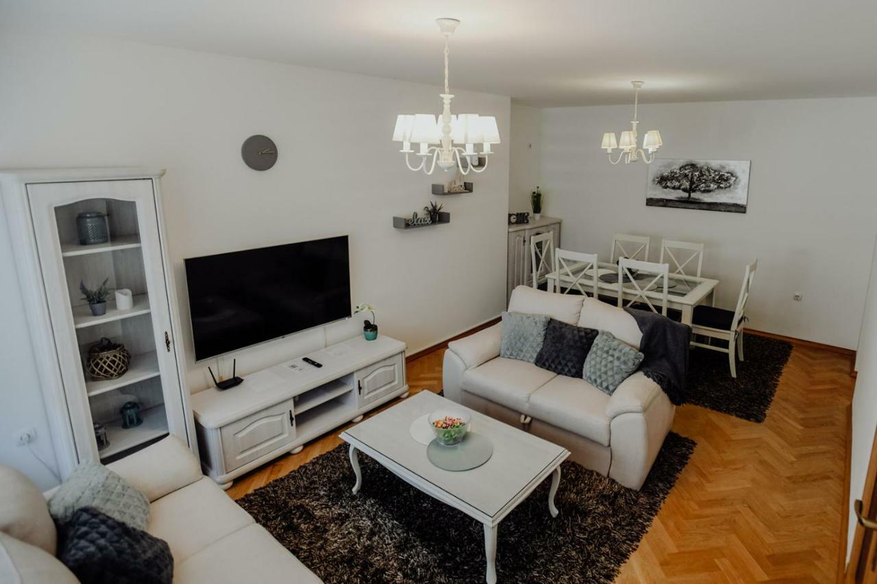 Apartman M5 Dakovo Ngoại thất bức ảnh